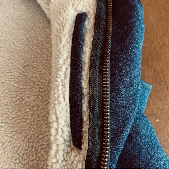 L.L. Bean Wool Sherpa Lined Outerwear Vest Navy Size XL - Picture 8 of 16